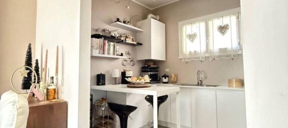 5 bedrooms Apartment in Mantua, Italy No. 370590 12