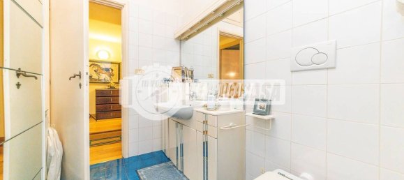 4-salle Appartement à Rome, Italy No. 270353 37