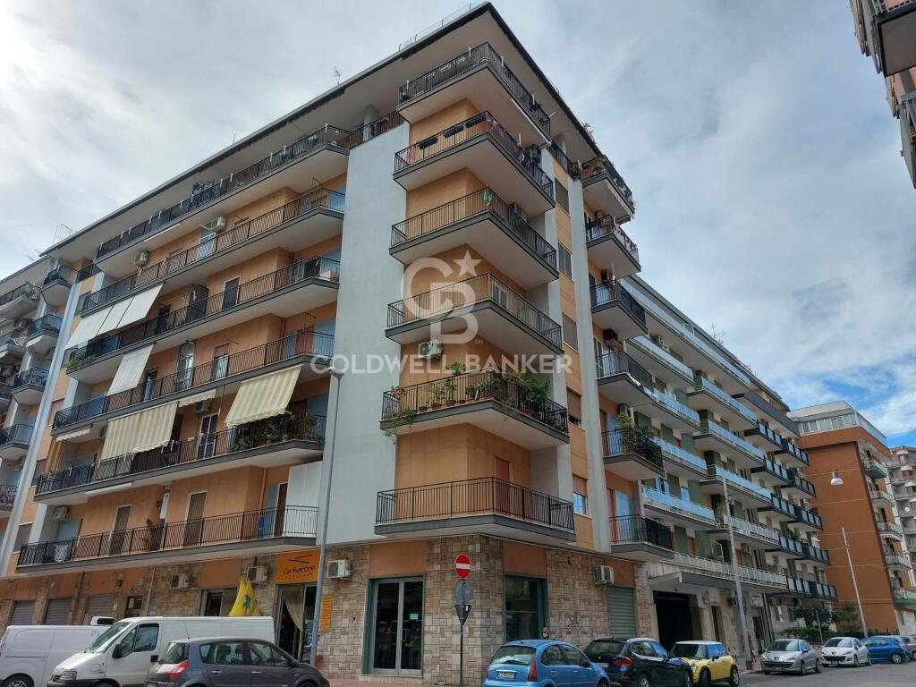 5 bedrooms Apartment in Taranto, Italy No. 164310