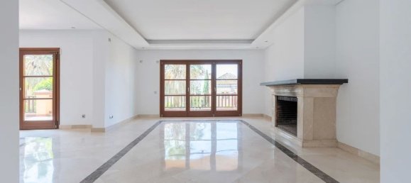 6 bedrooms Villa in Marbella, Spain No. 166180 14