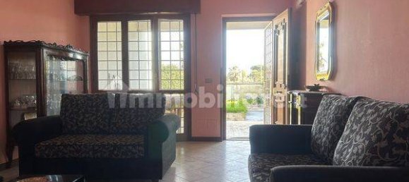 2 bedrooms House in Anzio, Italy No. 90173 4