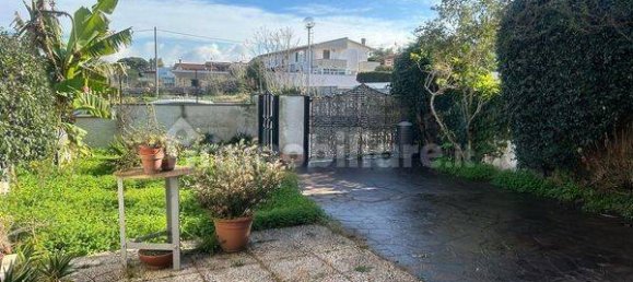 2 bedrooms House in Anzio, Italy No. 90173 12