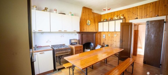 Дом с 4 комнатами в Трея, Италия № 307592 4