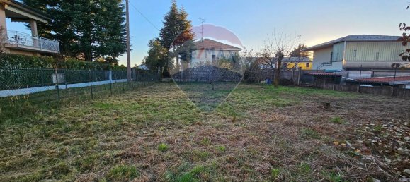 1-salle Terrain à Lonate Pozzolo, Italy No. 153721 20