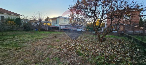 1-salle Terrain à Lonate Pozzolo, Italy No. 153721 21