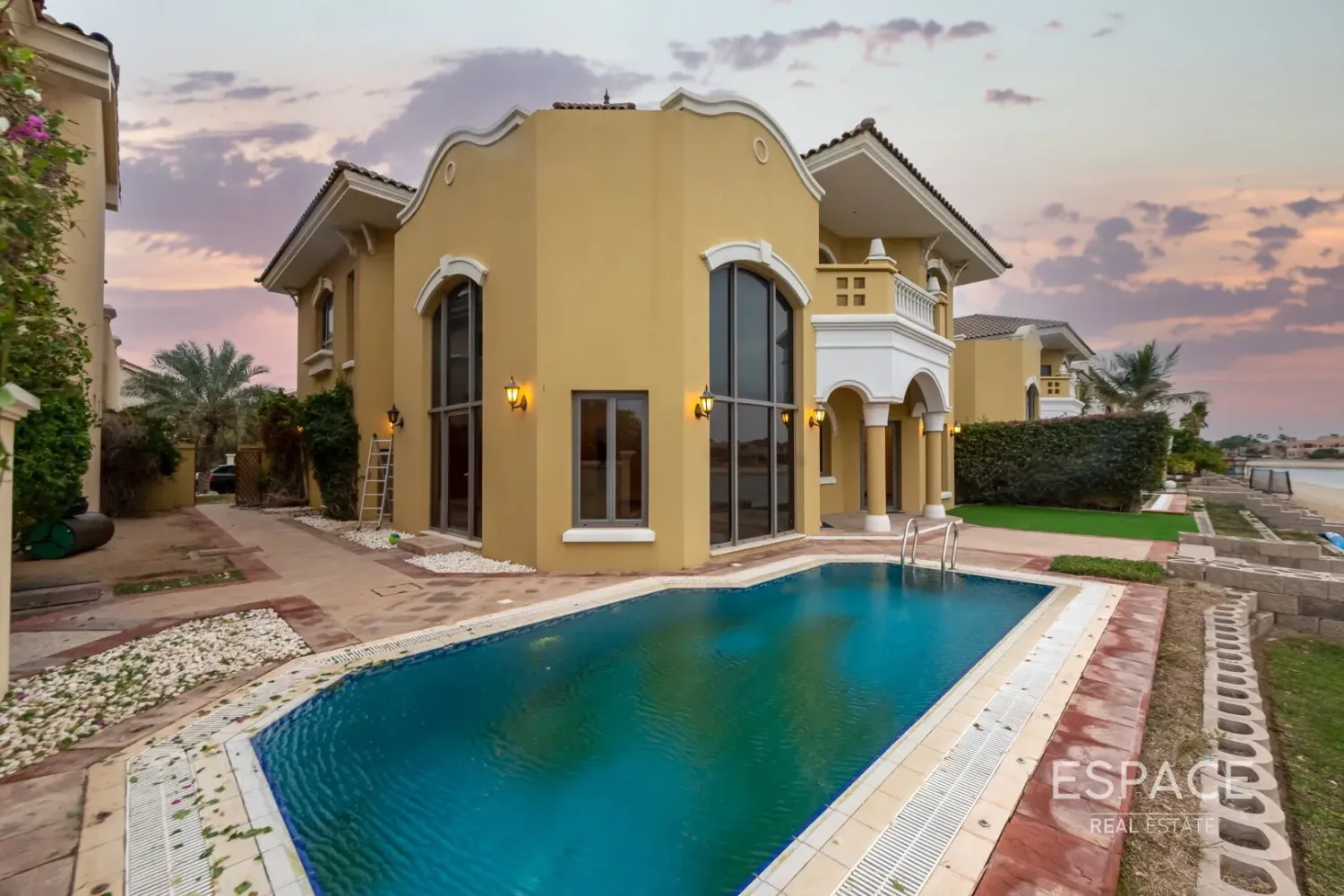 4 dormitorios villa en venta en Palm Jumeirah, Dubai, UAE № 105847
