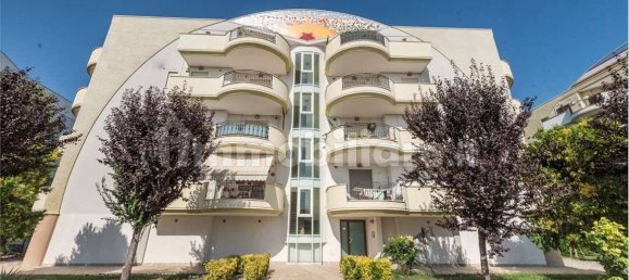 2 bedrooms Apartment in Montesilvano, Italy No. 339777 4