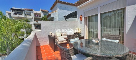 2 chambres Penthouse à Estepona, Spain No. 184896 8