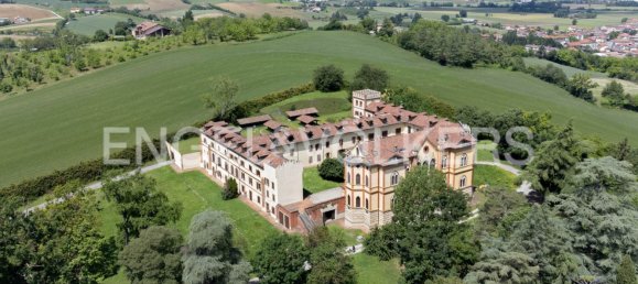 6 rooms Apartment in Casale Monferrato, Italy No. 125897 8