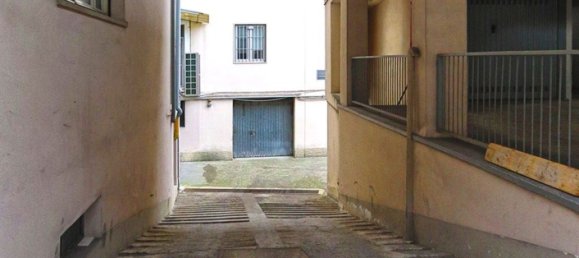 70m² Garage in Lissone, Italy No. 364560 15