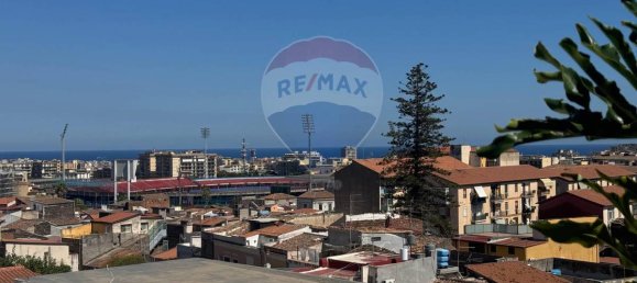 3 bedrooms Penthouse in Catania, Italy No. 304096 3