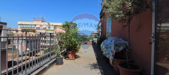 3 bedrooms Penthouse in Catania, Italy No. 304096 16