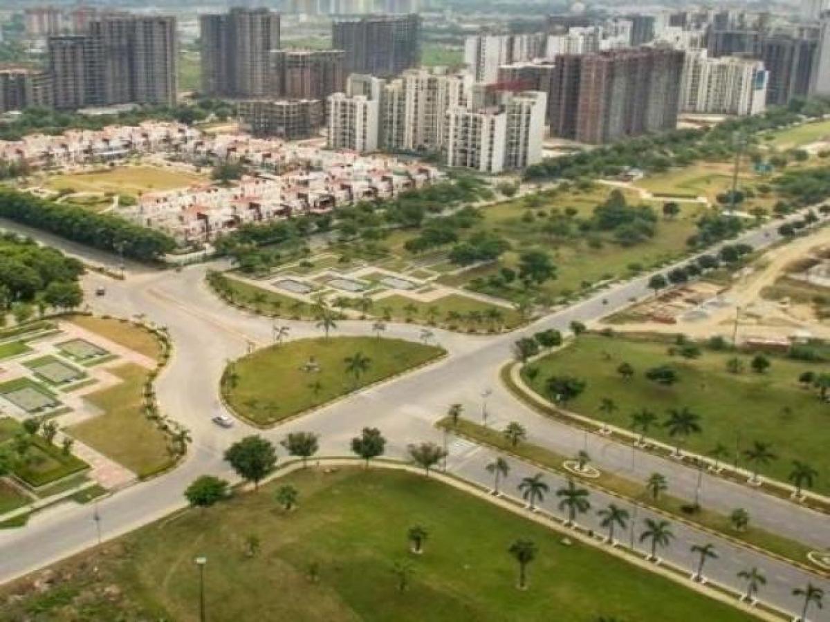 Terrain à Lucknow, India No. 35820