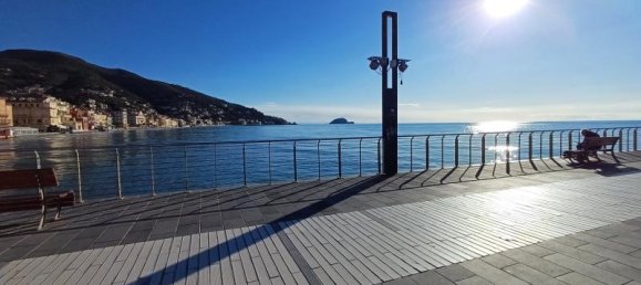 Casa de 5 divisões em Alassio, Italy N.º 232979 2