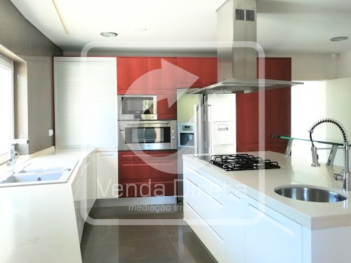 4 bedrooms Villa in Sintra, Portugal No. 251262