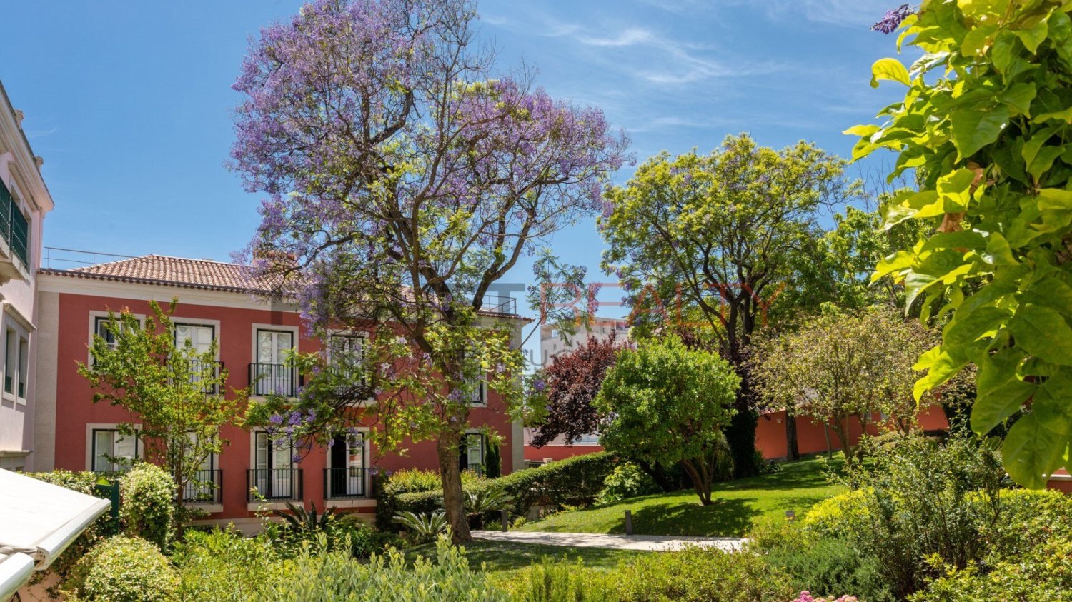 1 bedroom Apartment in Lisbon, Portugal No. 102975