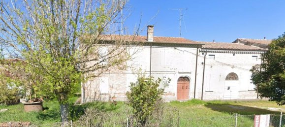 7 rooms Duplex in Cento, Italy No. 12295 2