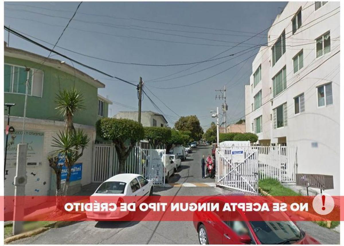 Casa de 3 dormitorios en Tlalnepantla, Mexico No. 228267