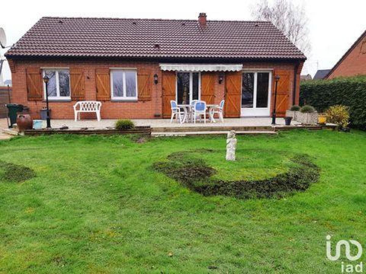 3 bedrooms House in Thiant, France No. 30263