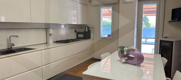 Villa de 8 divisões em Avezzano, Italy N.º 27789 9