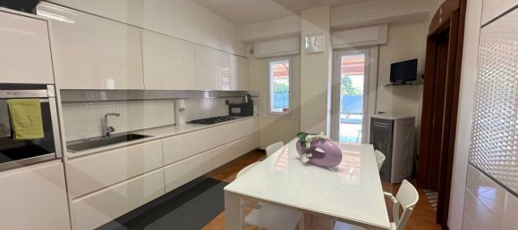 Villa de 8 divisões em Avezzano, Italy N.º 27789 8