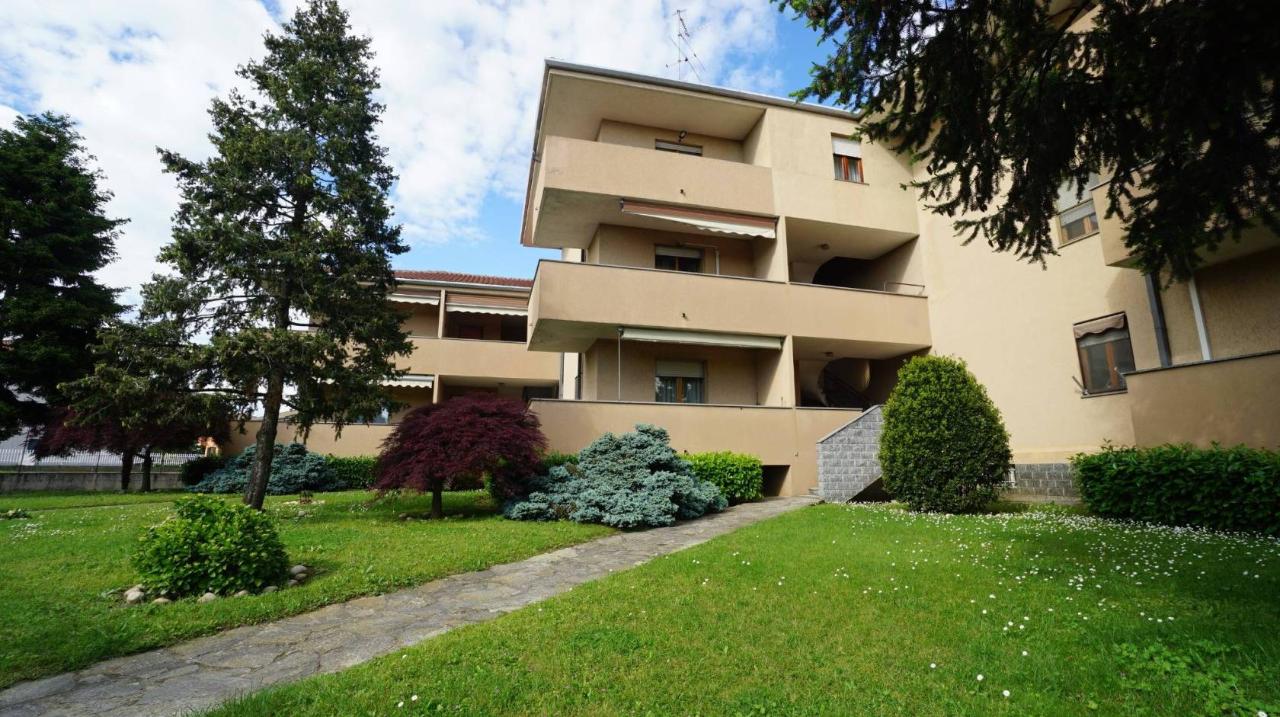 2-salle Appartement à Cassolnovo, Italy No. 65221
