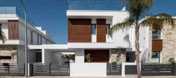 Casa de 4 dormitorios en Larnaca, Cyprus No. 7138 3