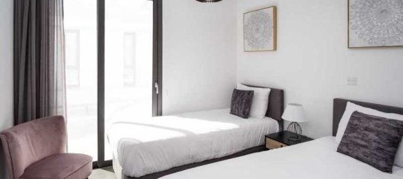 Casa de 4 dormitorios en Larnaca, Cyprus No. 7138 7