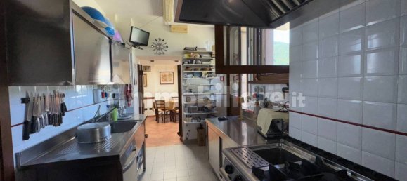 3 bedrooms House in Terenzo, Italy No. 349732 14