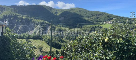 3 bedrooms House in Terenzo, Italy No. 349732 21