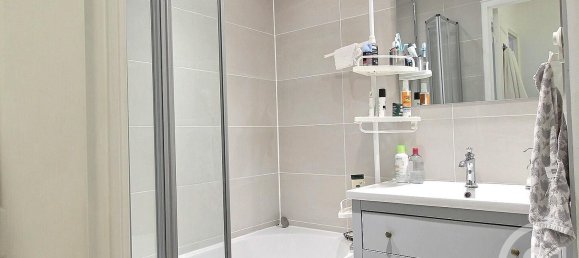 2 bedrooms Apartment in Saint-Maurice, France No. 163376 6