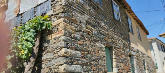 2 bedrooms Castles in Santa Marta de Penaguiao, Portugal No. 131200 21