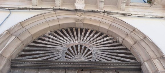 190m² Garage in Giovinazzo, Italy No. 273911 4