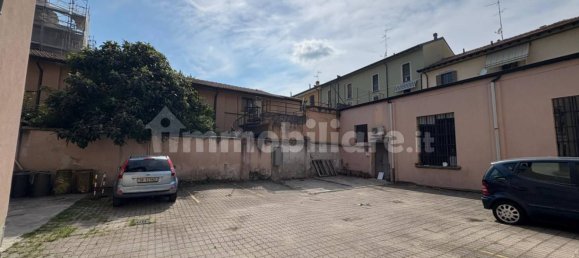 750m² Building in Milan, Italy No. 271168 5