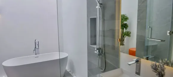 3 Schlafzimmer Villa in Phuket, Thailand, Nr. 82600 10