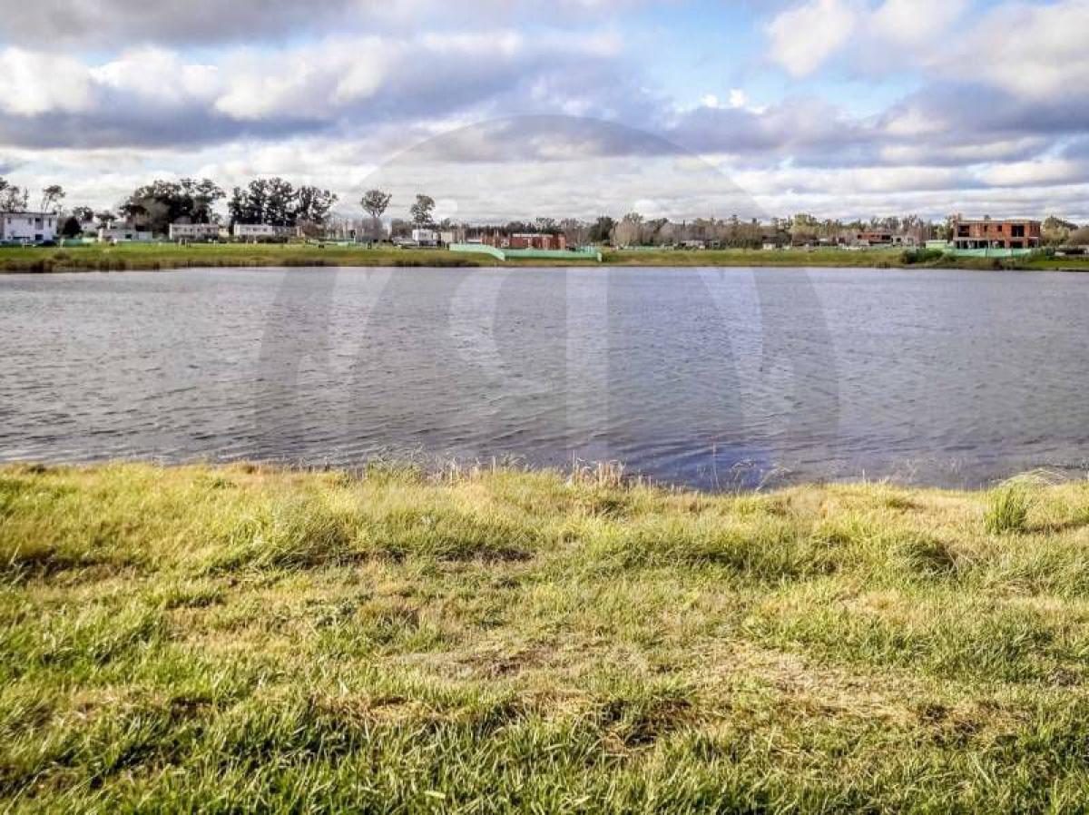 Terrain à Escobar, Argentina No. 114847