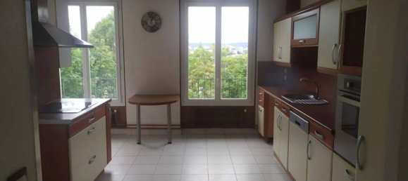 2 bedrooms Apartment in Bezons, France No. 176064 4