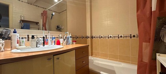 2 bedrooms Apartment in Bezons, France No. 176064 7