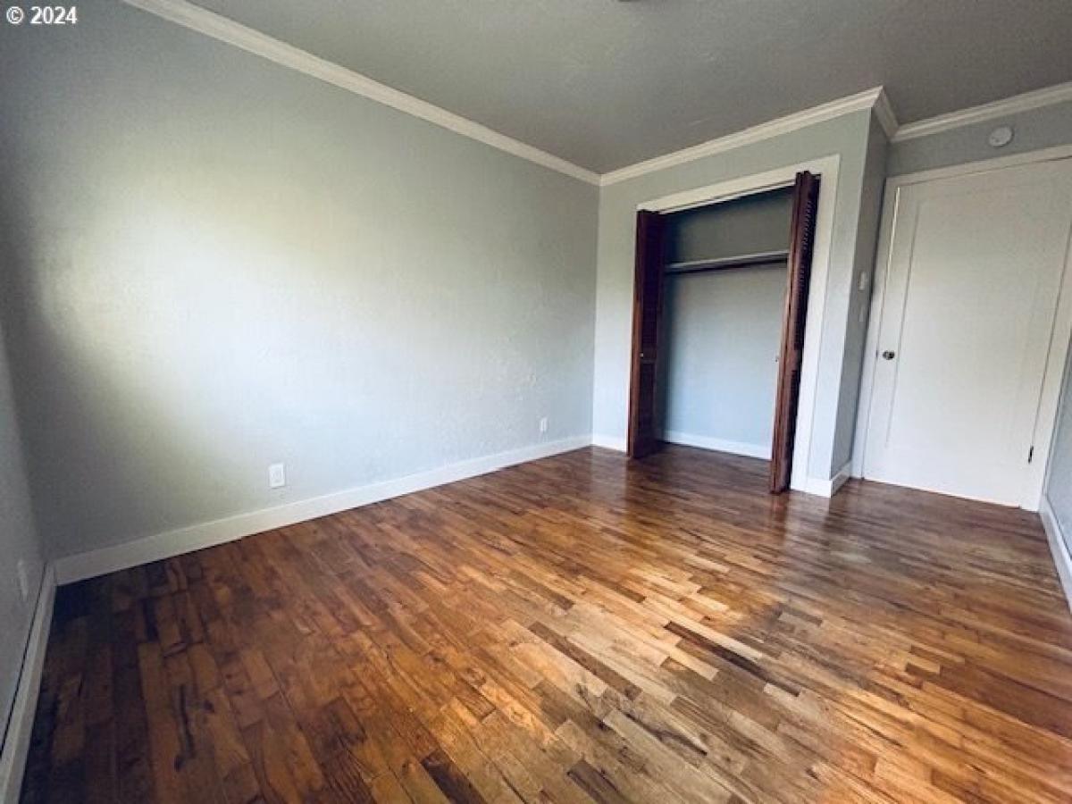 3 bedrooms House in Coos Bay, USA No. 405721