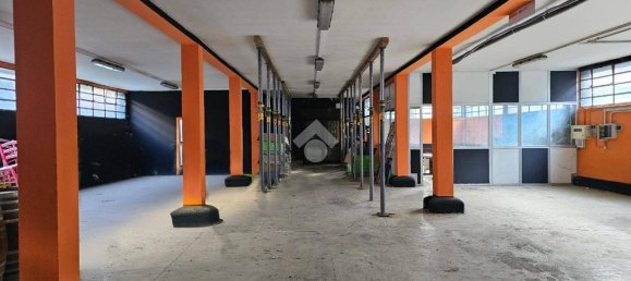 3 rooms Warehouse in Senago, Italy No. 380572 12