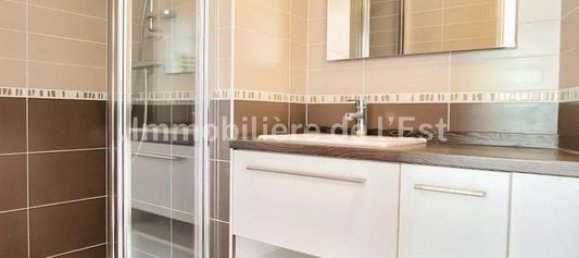 3 bedrooms Apartment in Villeurbanne, France No. 335322 9