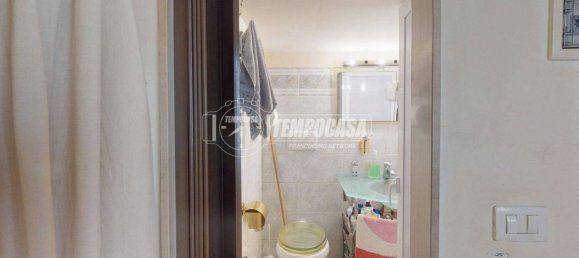 1 bedroom Apartment in Bari, Italy No. 371096 6