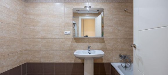 Apartamento de 4 dormitorios en Huétor Vega, Spain No. 144658 24