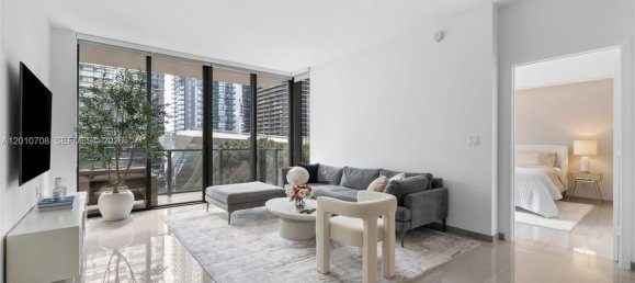 2 chambres propriété commerciale à louer à Miami, Miami-Dade, Florida, USA № 614893 10