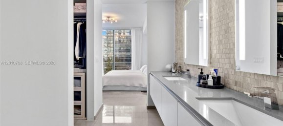 2 chambres propriété commerciale à louer à Miami, Miami-Dade, Florida, USA № 614893 16