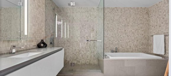2 chambres propriété commerciale à louer à Miami, Miami-Dade, Florida, USA № 614893 15