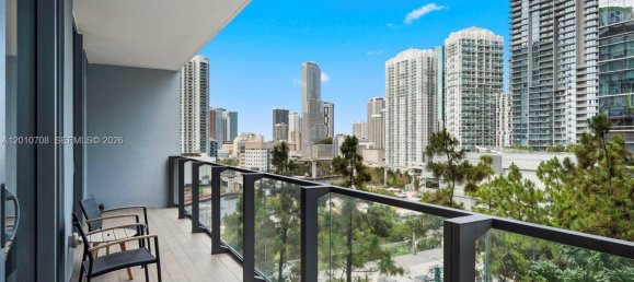 2 chambres propriété commerciale à louer à Miami, Miami-Dade, Florida, USA № 614893 4