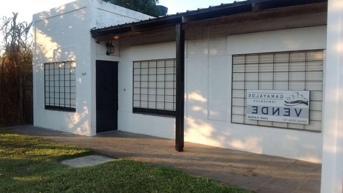 Casa de 2 dormitorios en Entre Ríos, Argentina No. 6439