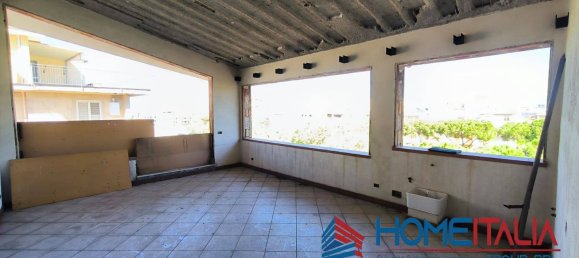 44m² Warehouse in Bagheria, Italy No. 369970 4