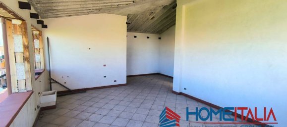 44m² Warehouse in Bagheria, Italy No. 369970 7